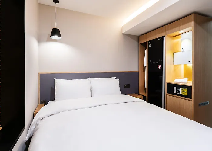 Lala Vianco Business 3* Busan