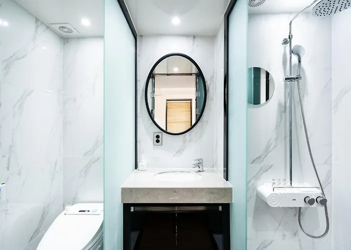 Lala Vianco Business Hotel 3*
